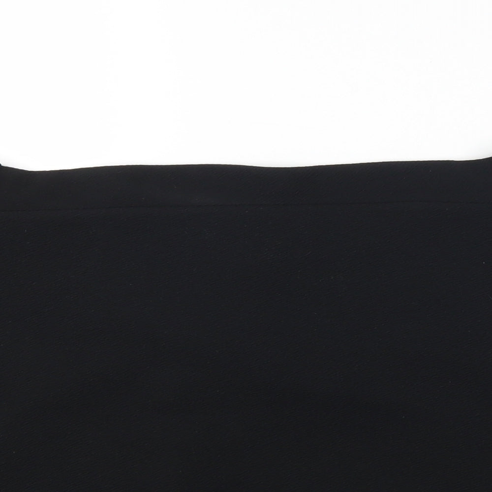 Womens UK Size 12 PRETTYLITTLETHING Black Cropped T-Shirt