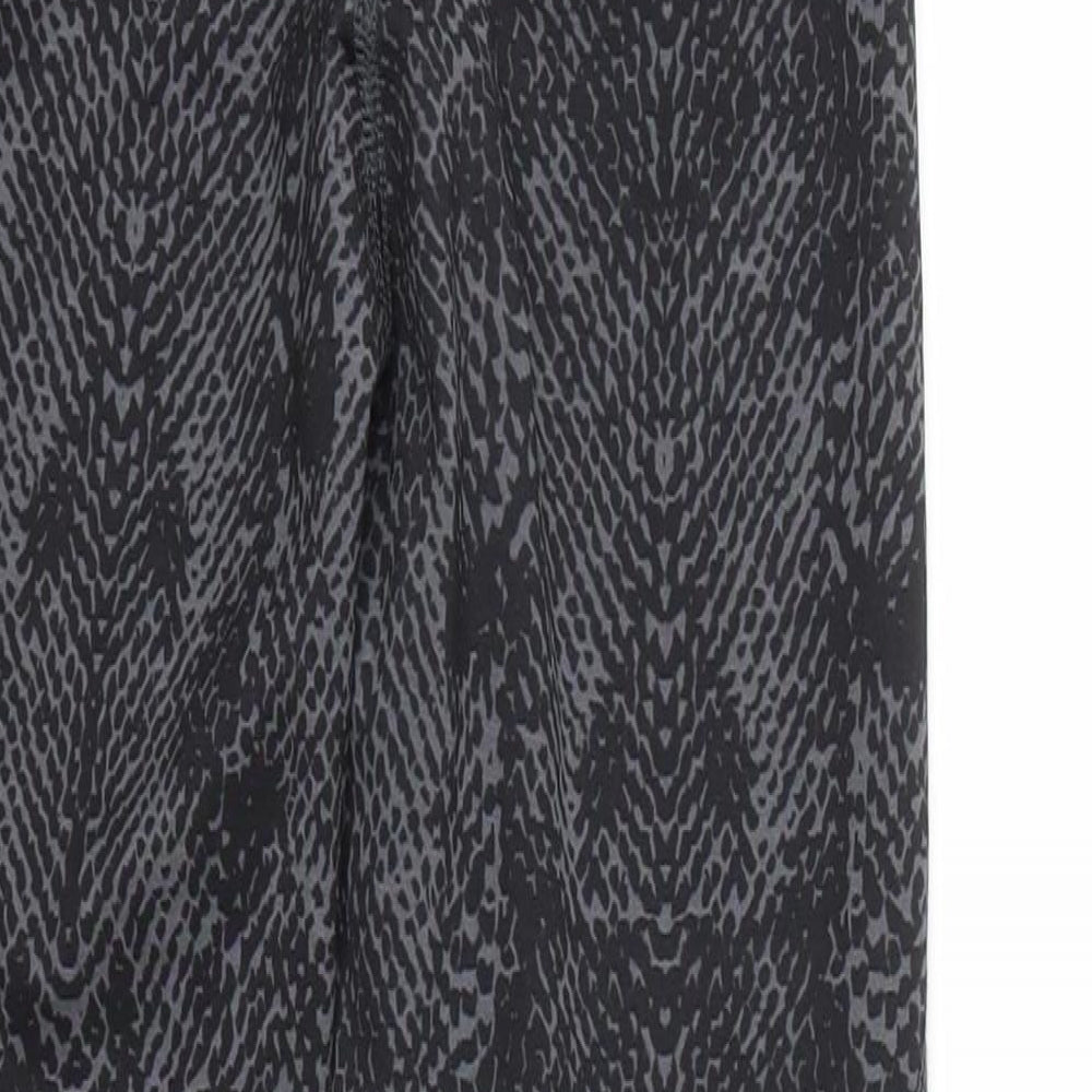 Womens UK Size XS H&M Regular Fit Capri Black Trousers