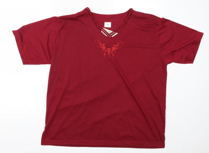 Womens UK Size XL Lucky Red Basic T-Shirt