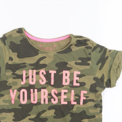 Primark Girls Green Camouflage  Basic T-Shirt Size 9-10 Years