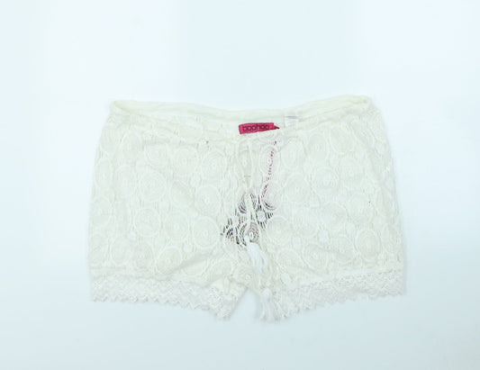Boohoo Womens White   Cut-Off Shorts Size 12