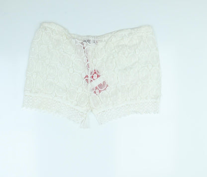 Boohoo Womens White   Cut-Off Shorts Size 12