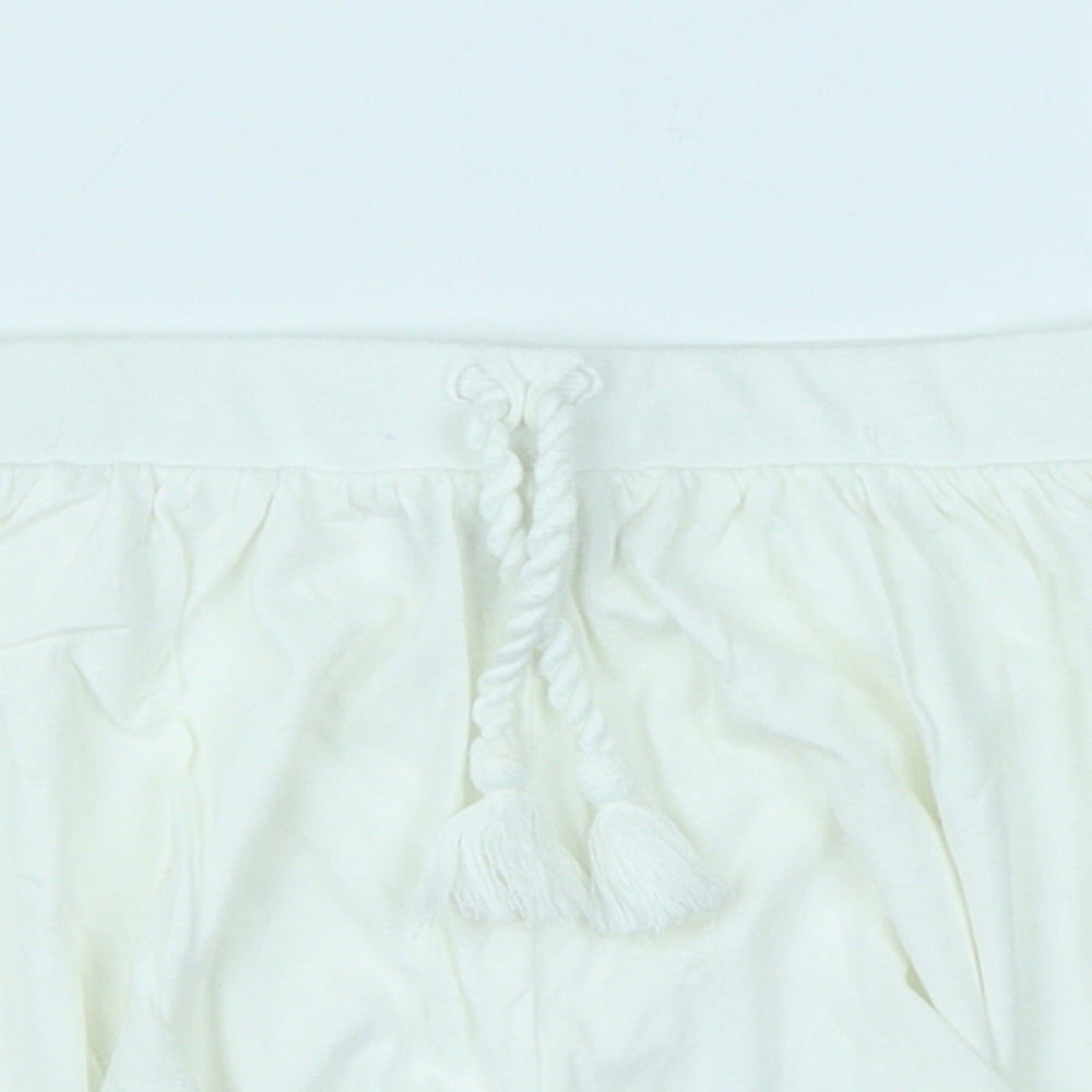 Matalan Girls White   Sweat Shorts Size 7 Years