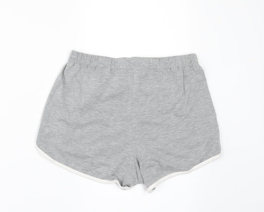 Boohoo Womens Grey   Hot Pants Shorts Size 8