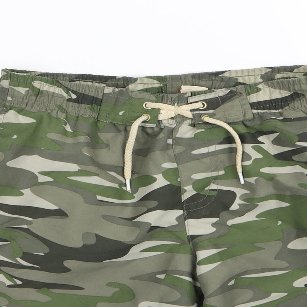 Store Twenty One Boys Green Camouflage  Cargo Shorts Size 3-4 Years
