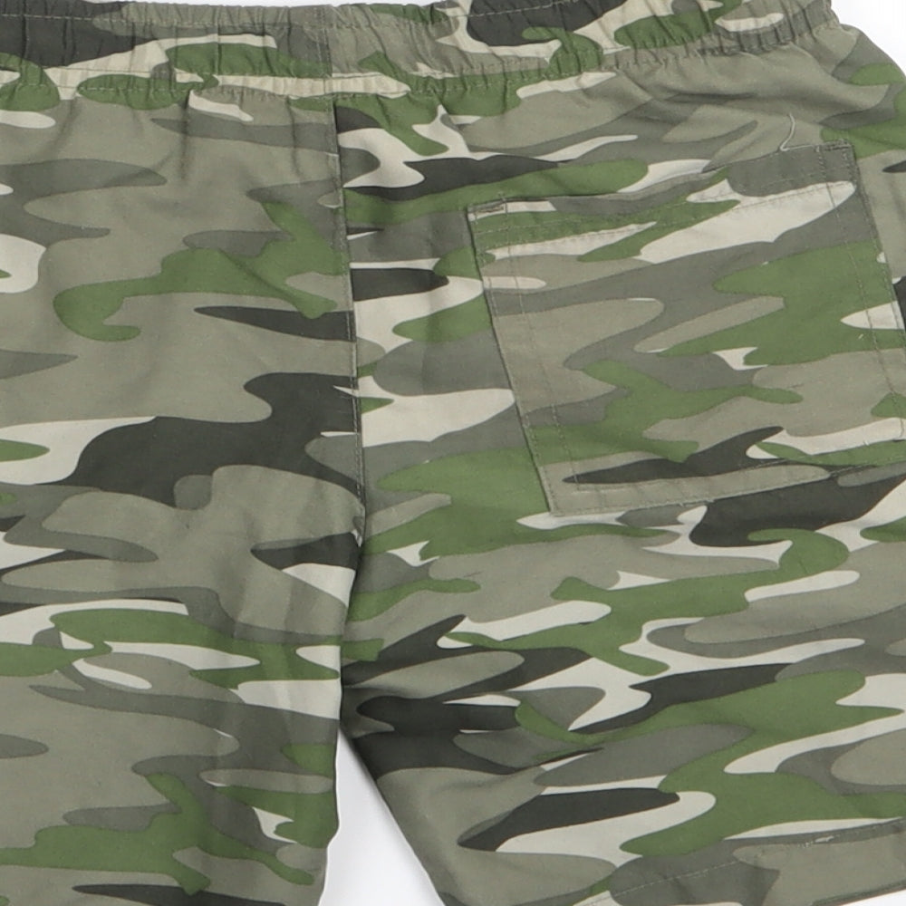 Store Twenty One Boys Green Camouflage  Cargo Shorts Size 3-4 Years