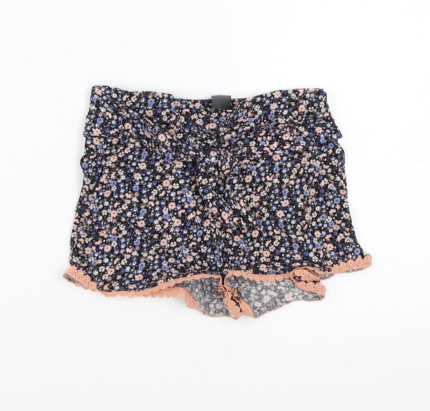 Primark Girls Black Floral  Bermuda Shorts Size 5-6 Years