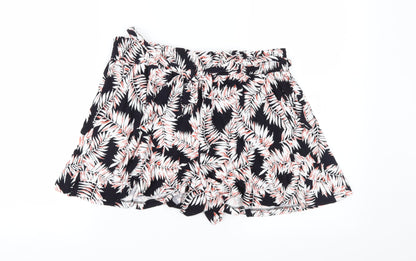 F&F Womens Black Floral  Mom Shorts Size 10
