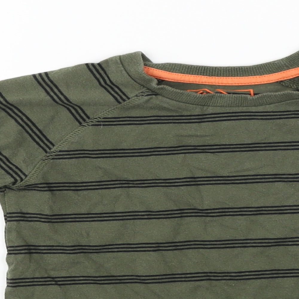 Urban Department  Boys Green   Basic T-Shirt Size 6 Years