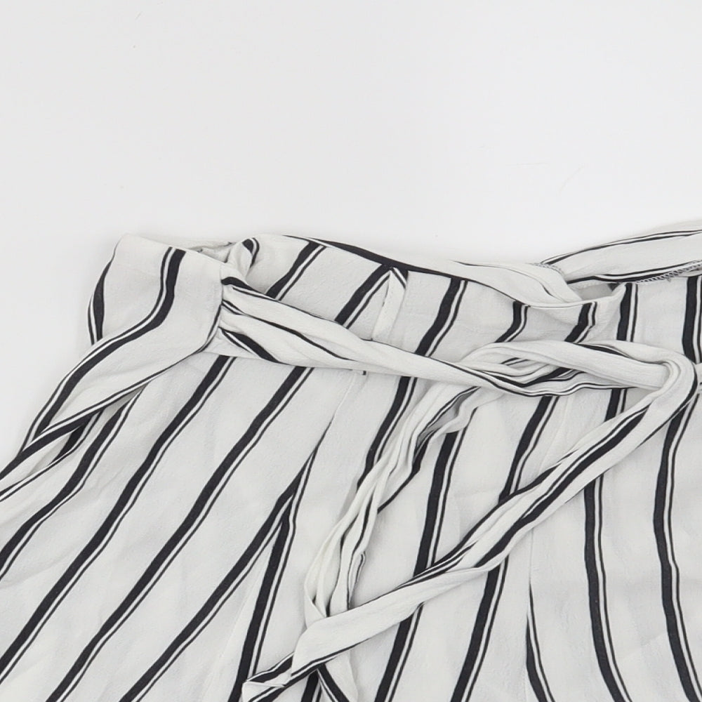 Miss Selfridge Womens White Striped  Hot Pants Shorts Size 6