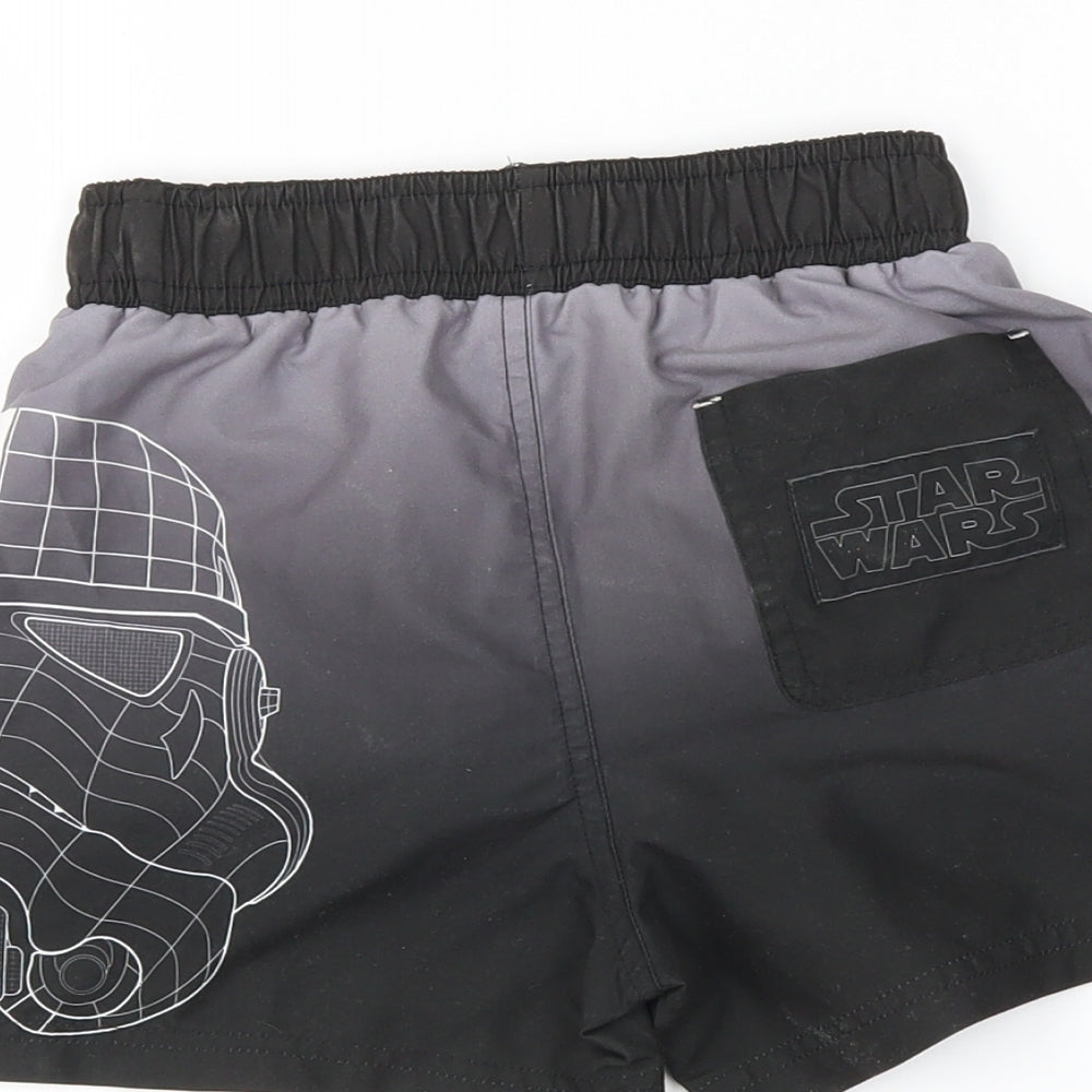 TU Boys Black   Sweat Shorts Size 5 Years