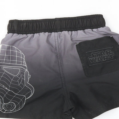 TU Boys Black   Sweat Shorts Size 5 Years