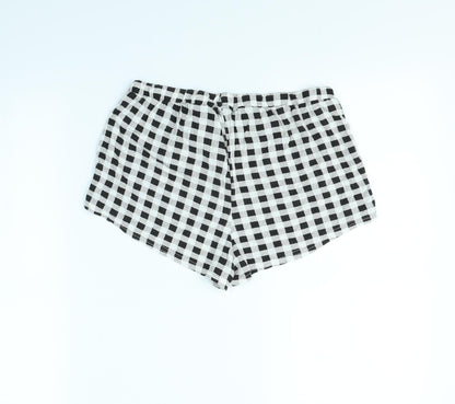 Girls On Film Womens Black Herringbone  Cut-Off Shorts Size 12