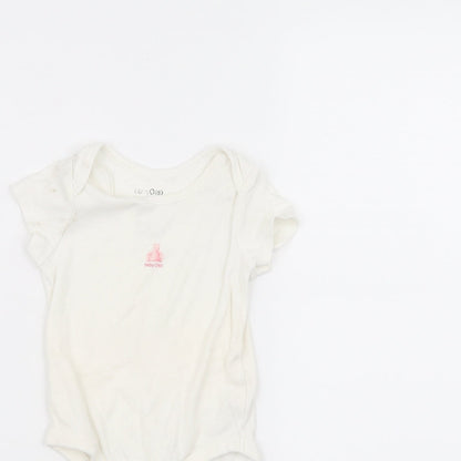Gap Baby White   Basic T-Shirt Size 3-6 Months