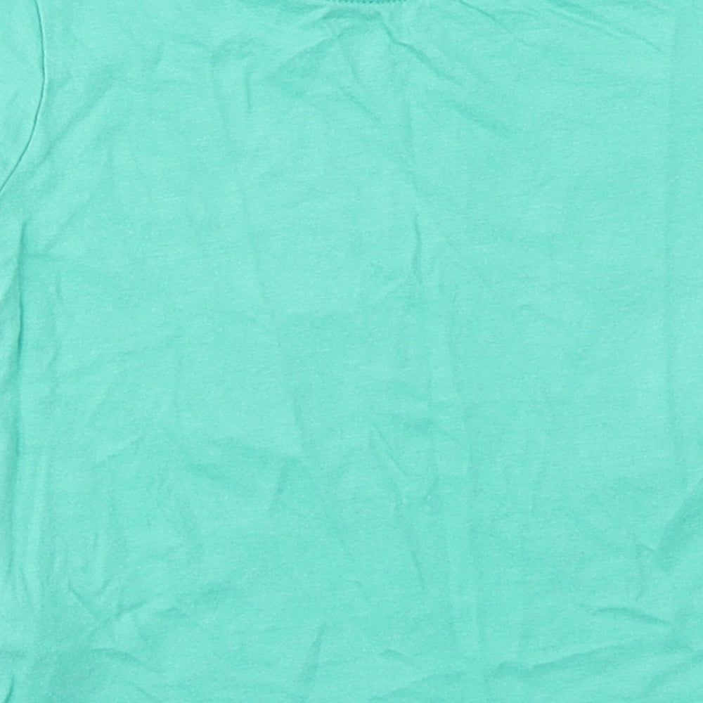 Brand and care label for Primark boys’ green basic t-shirt, size 9-12, months
