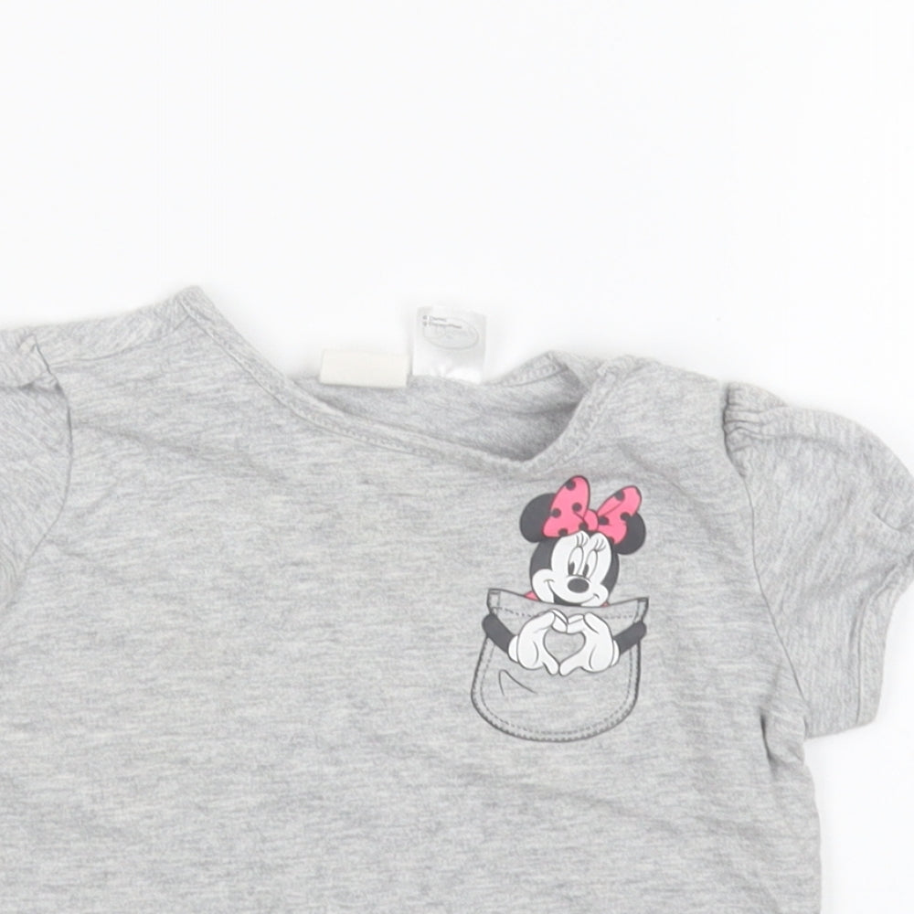 Close-up detail of H&M Grey Basic T-Shirt, size 12, Months - Minnie Mouse