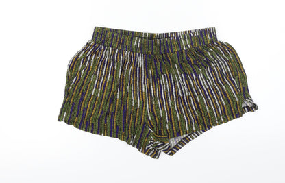 H&M  Womens Green Striped  Chino Shorts Size S