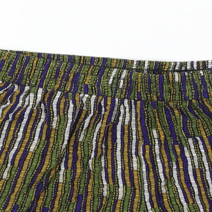 H&M  Womens Green Striped  Chino Shorts Size S