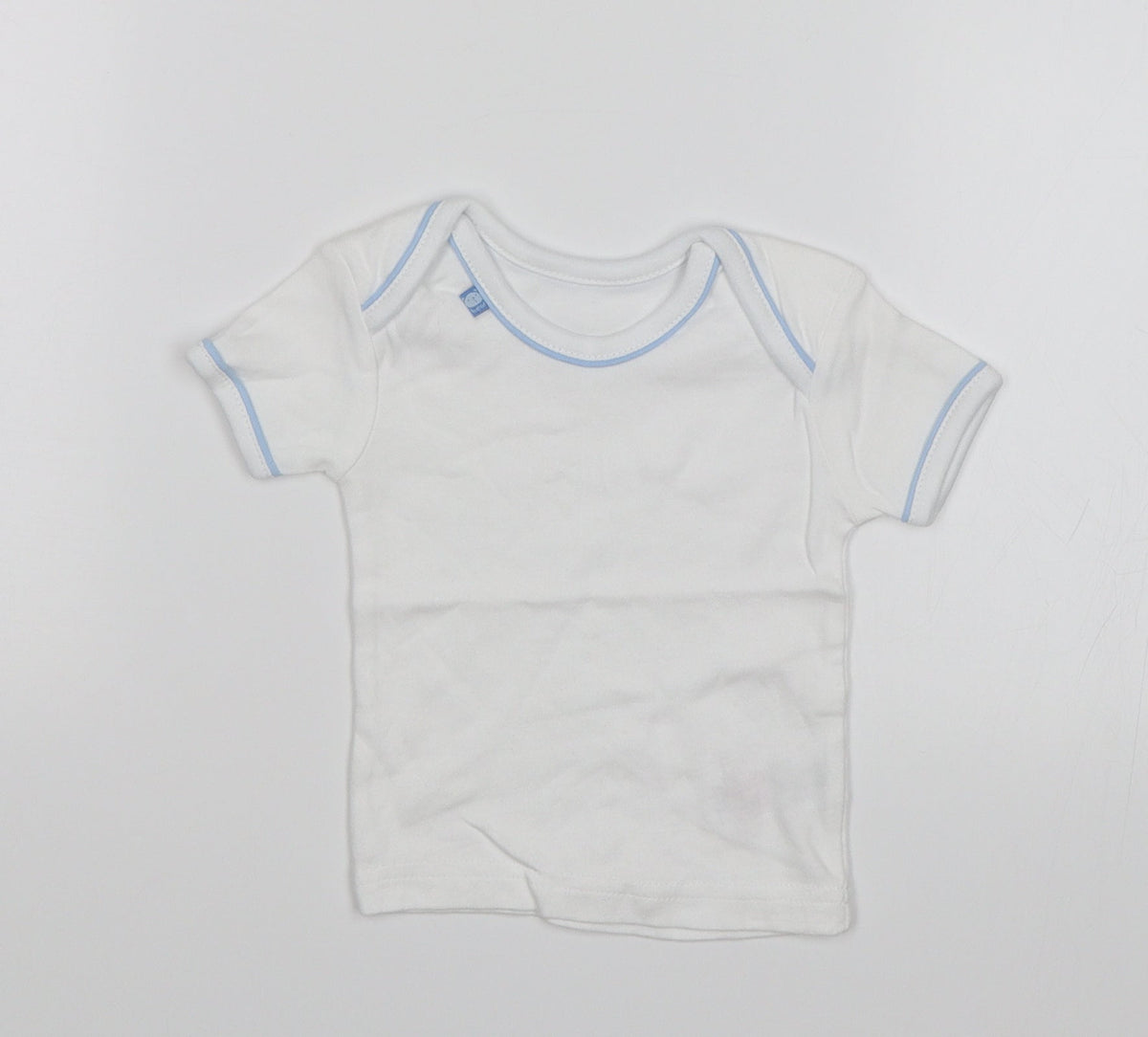 Front view of Preworn Baby White Basic T-Shirt, size 0-3, Months