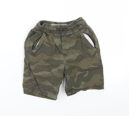 Primark Boys Green Camouflage  Bermuda Shorts Size 2-3 Years
