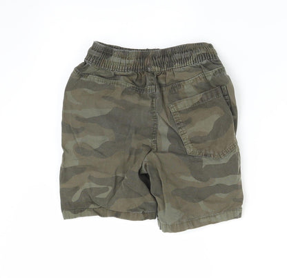 Primark Boys Green Camouflage  Bermuda Shorts Size 2-3 Years