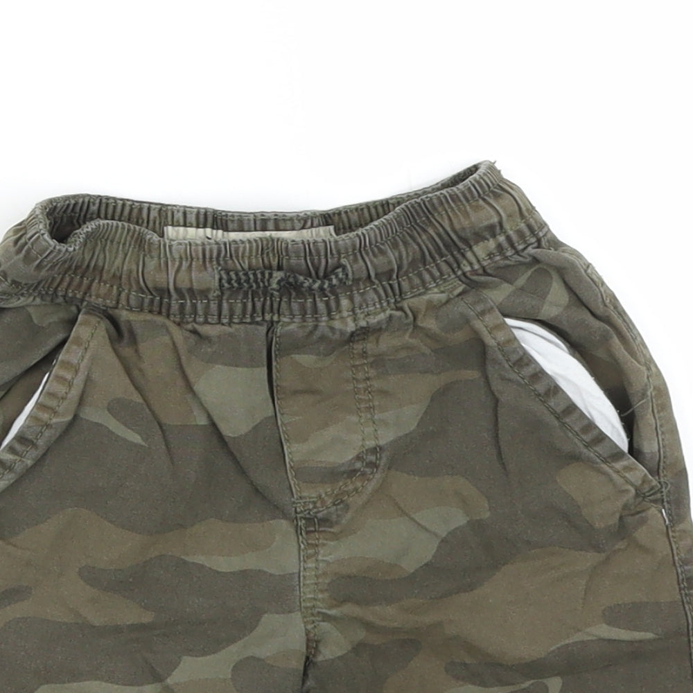 Primark Boys Green Camouflage  Bermuda Shorts Size 2-3 Years