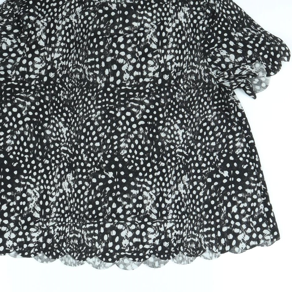Womens UK Size 6 Topshop Black Cropped T-Shirt