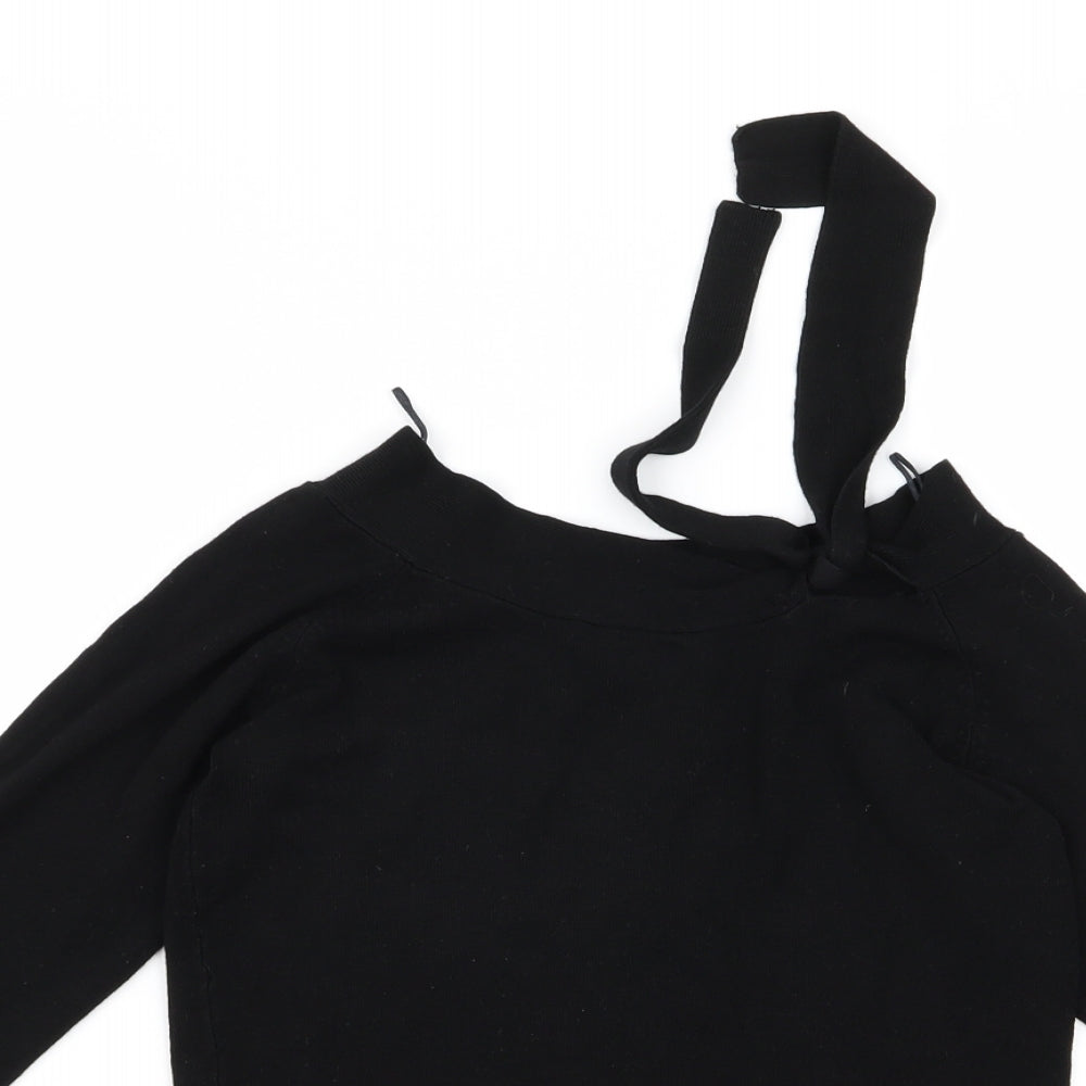 Close-up detail of selet women’s black basic t-shirt, size UK 10, - v