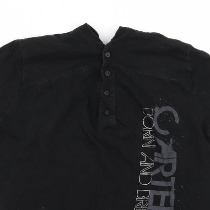 Close-up detail of carteerr men’s beige t-shirt, size M