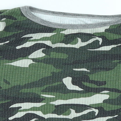 Primark Girls Green Camouflage  Basic T-Shirt Size 4-5 Years