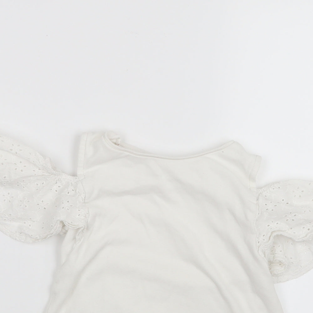 F&F Girls White   Basic T-Shirt Size 4-5 Years  - Open Shoulders