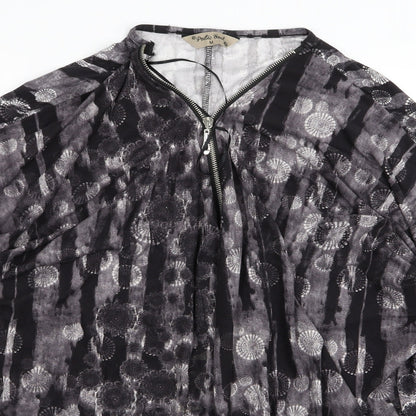 POETIC SOUL Womens Black Geometric  Basic T-Shirt Size M