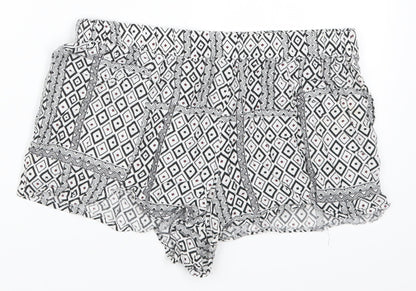 Papaya Womens Grey Geometric  Mom Shorts Size 8