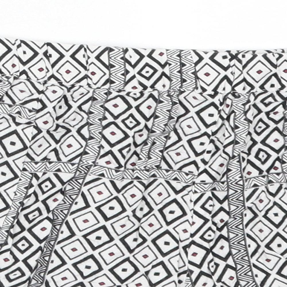 Papaya Womens Grey Geometric  Mom Shorts Size 8