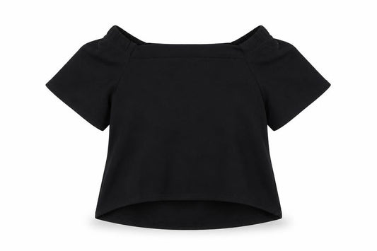 Front view of PRETTYLITTLETHING women’s black basic t-shirt, size S
