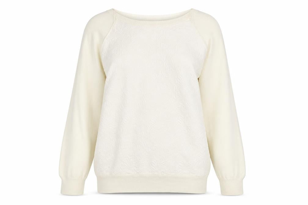 Front view of Dorothy Perkins women’s white jumper, size UK 14