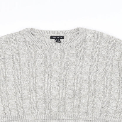 Close-up detail of New Look women’s white knit jumper, size L