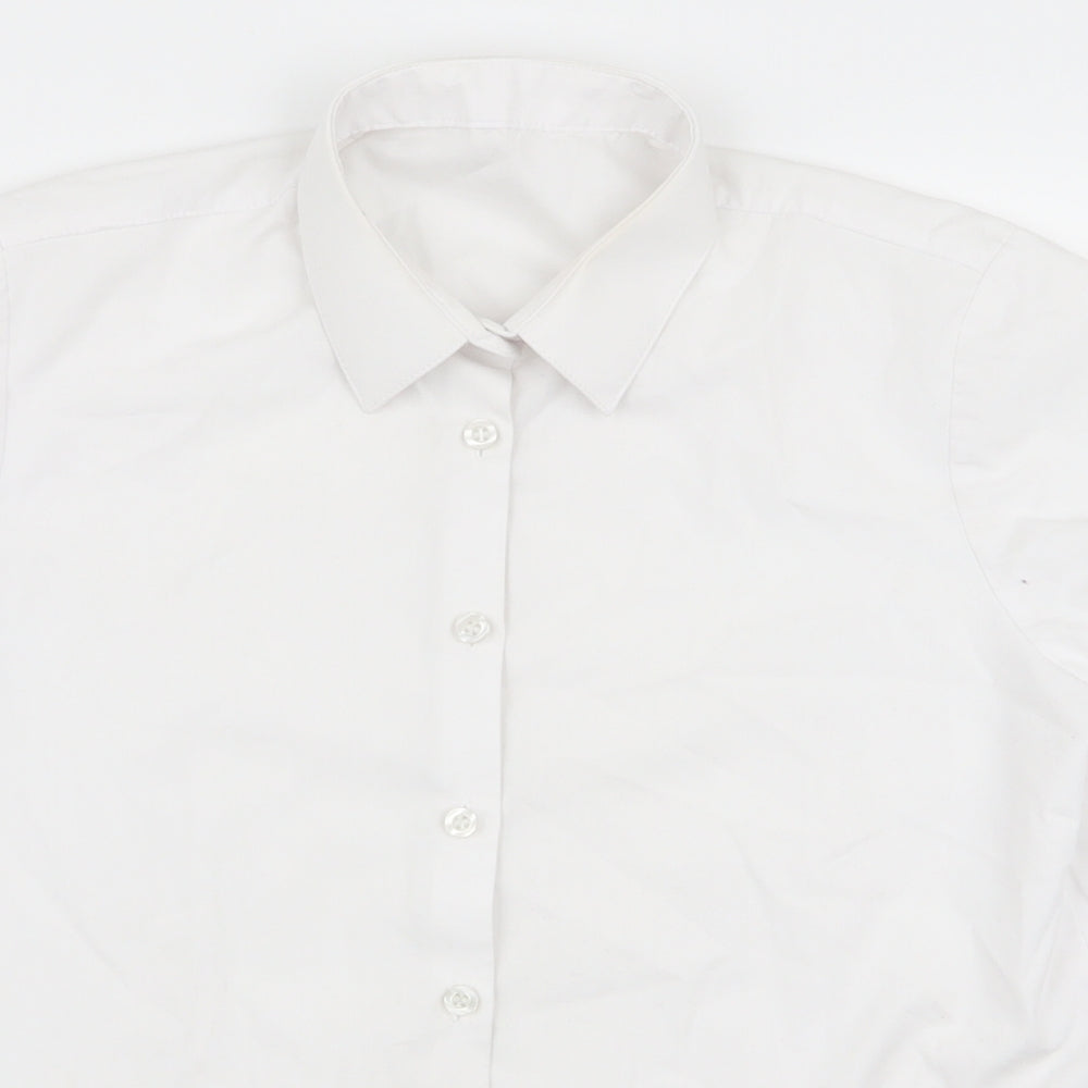 Close-up detail of gerge girls’ white basic button-up, size 12, years