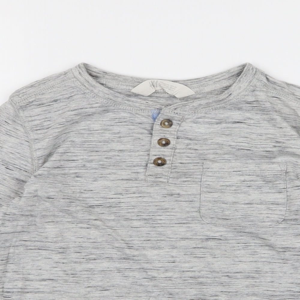 Close-up detail of H&M boys’ grey striped basic t-shirt, size 4, years