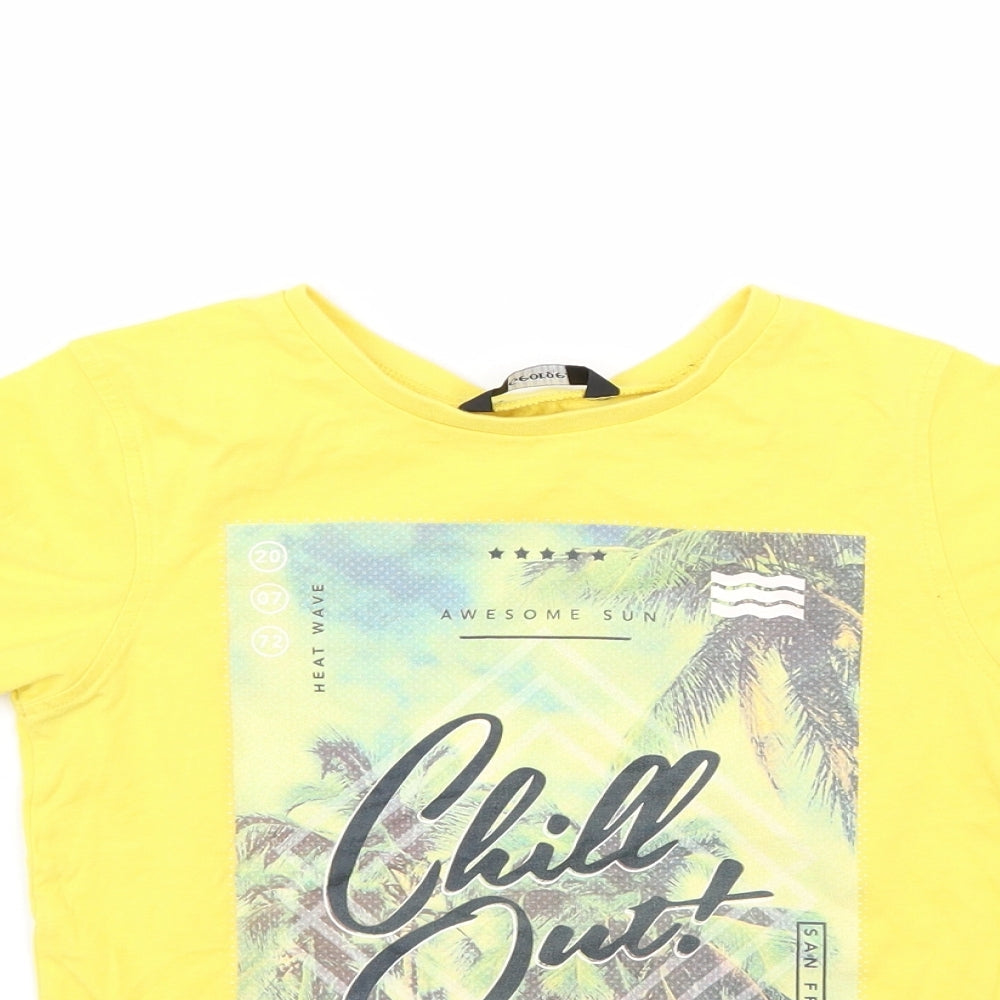 Close-up detail of George boys’ yellow basic t-shirt, size 6-7, years