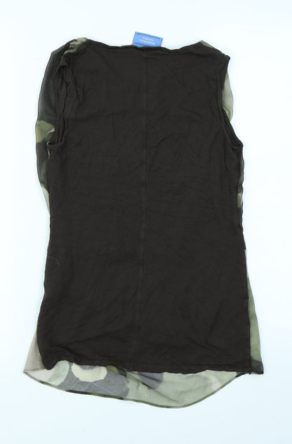 Back view of Simply Vera women’s green camouflage basic tank, size XS