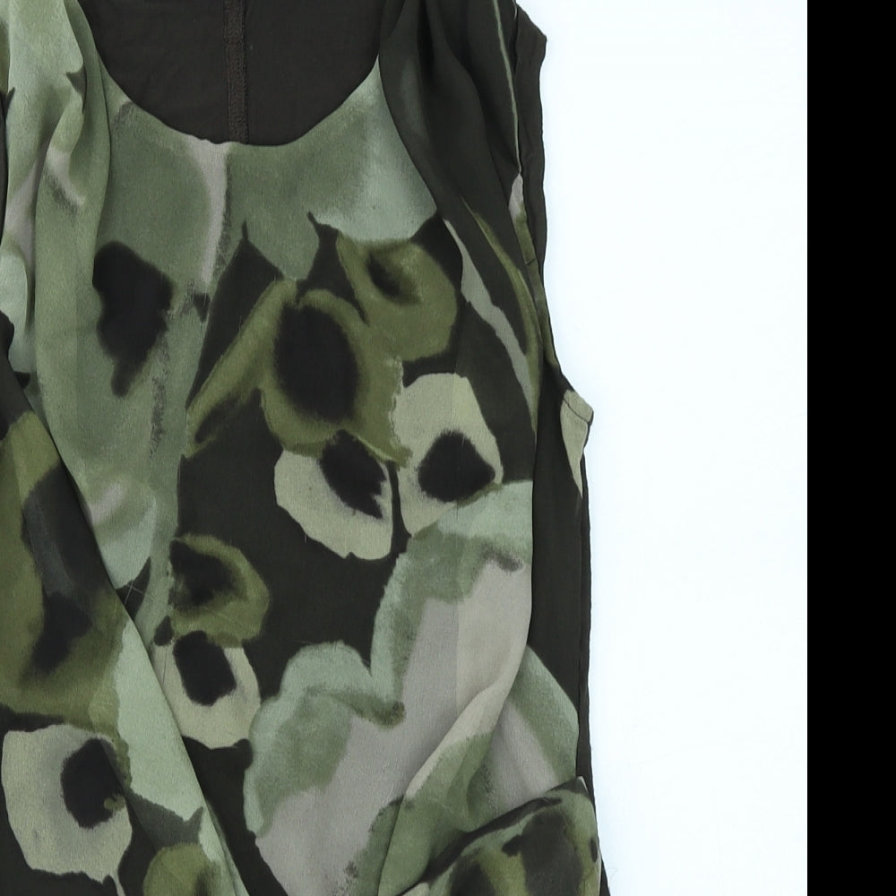 Close-up detail of Simply Vera women’s green camouflage basic tank, size XS