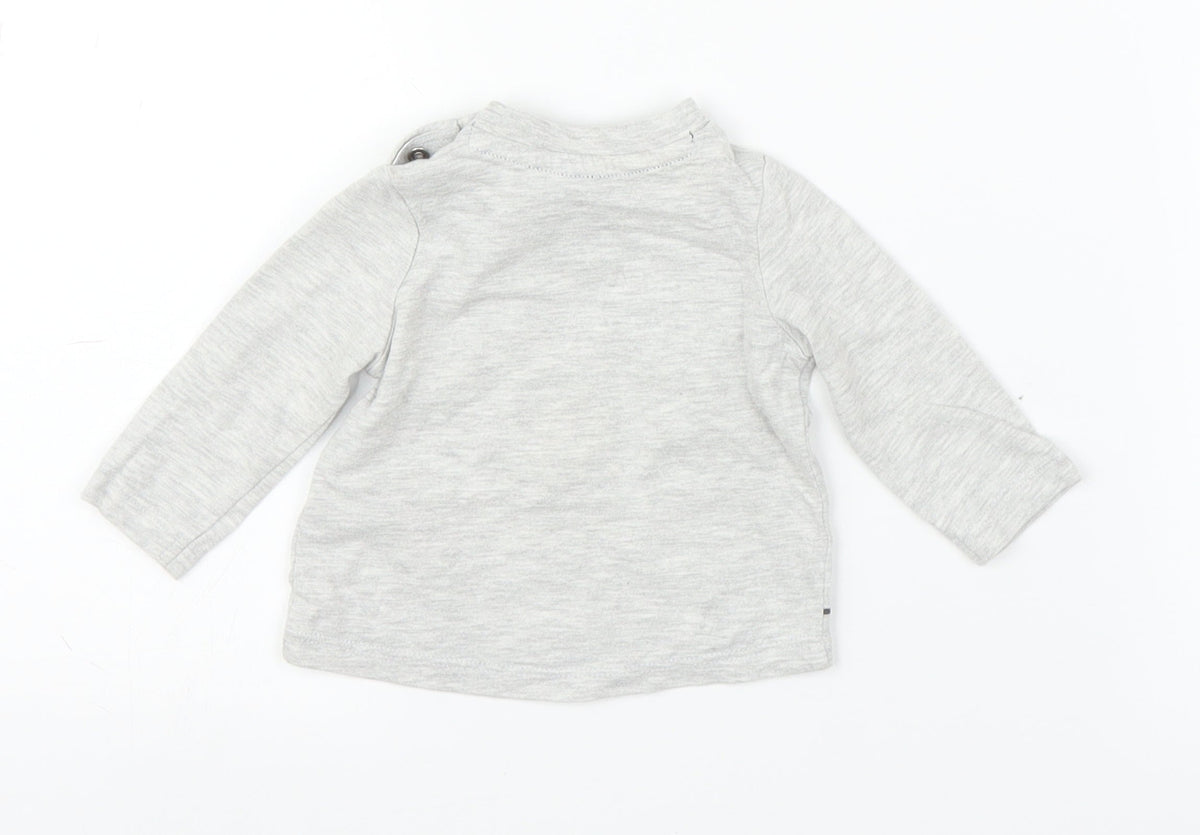Back view of F&F Baby Grey Basic T-Shirt, size 0-3, Months