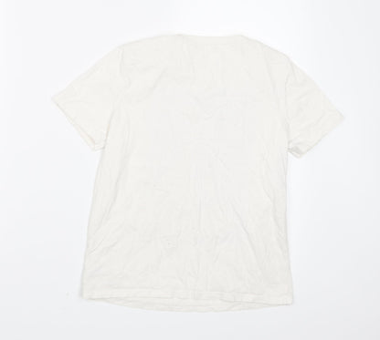 Back view of Gap boys’ white basic t-shirt, size 8-9, years