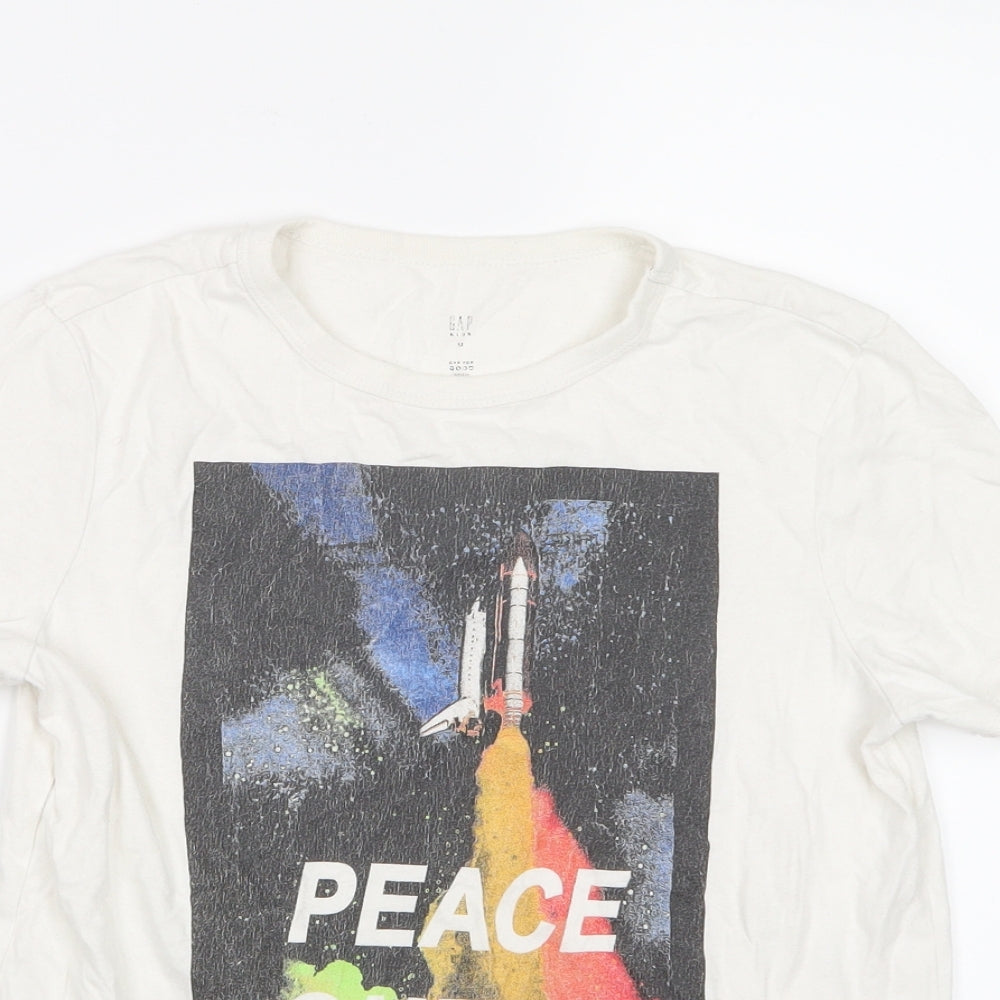 Close-up detail of Gap boys’ white basic t-shirt, size 8-9, years