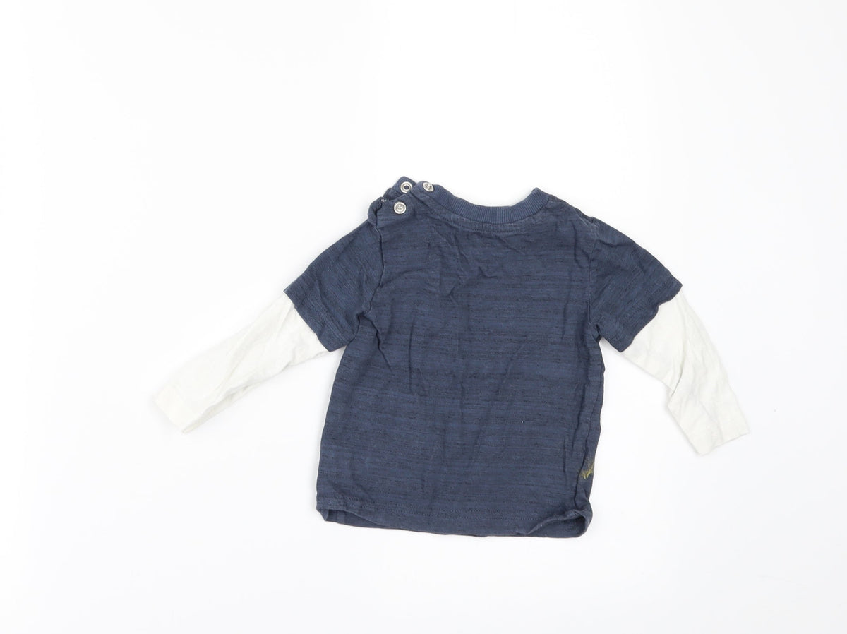 Back view of Nutmeg boys’ blue basic t-shirt, size 6-9, months - chilling with my daddy