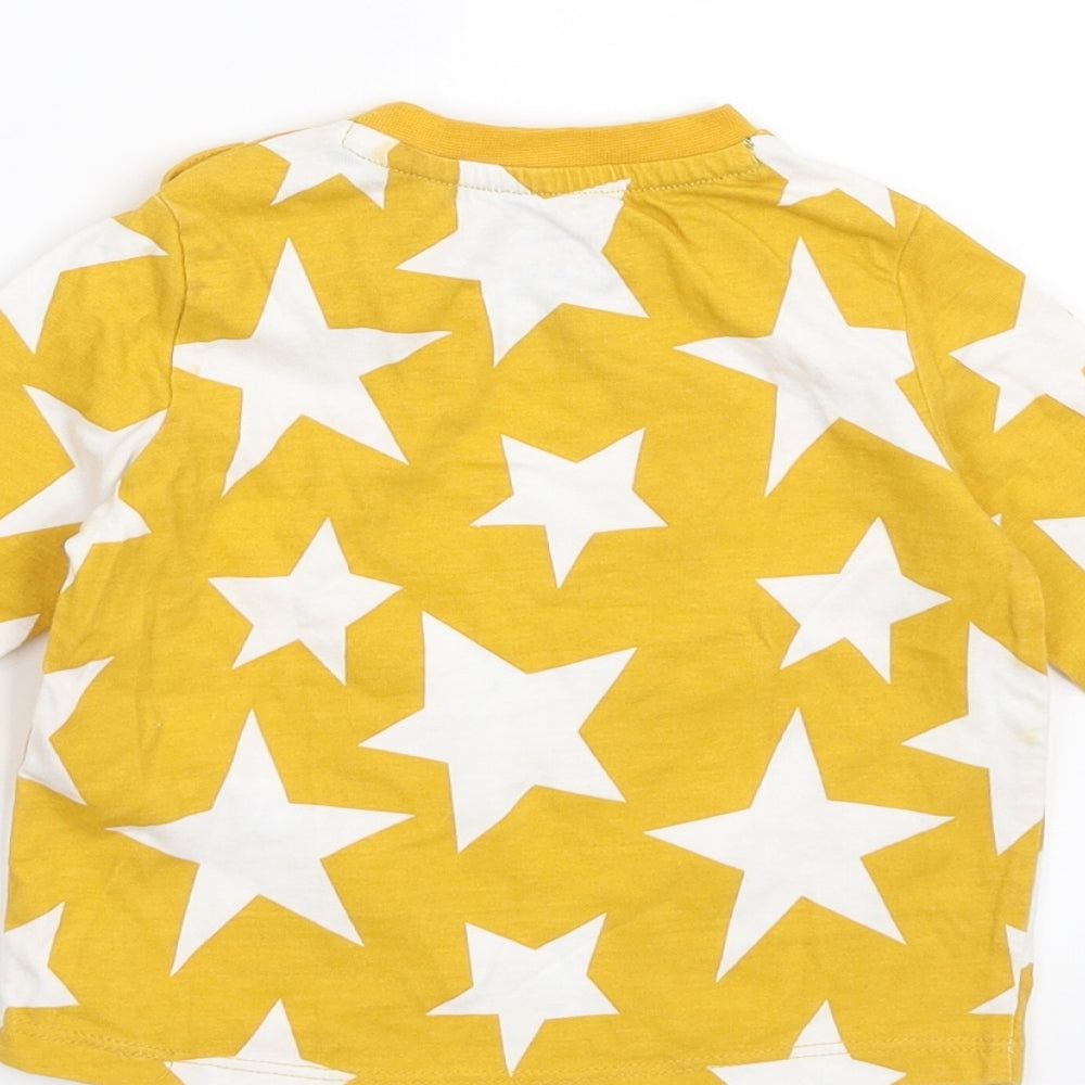 Brand and care label for F&F boys’ yellow geometric basic t-shirt, size 6-9, months - star pattern