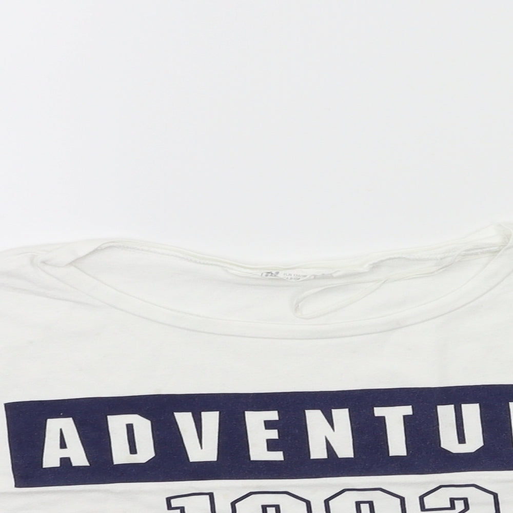 Close-up detail of H&M girls’ white basic t-shirt, size 9-10, years