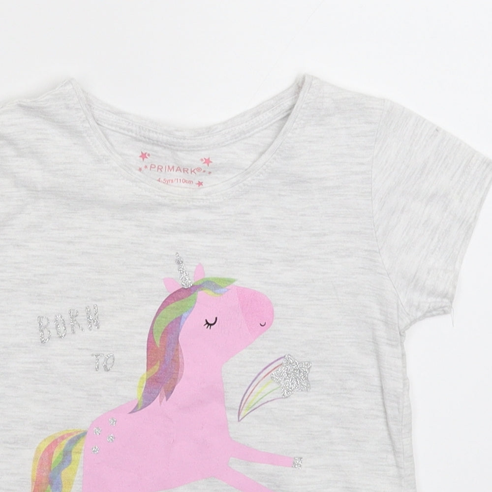 Close-up detail of Primark girls’ grey basic t-shirt, size 4-5, years