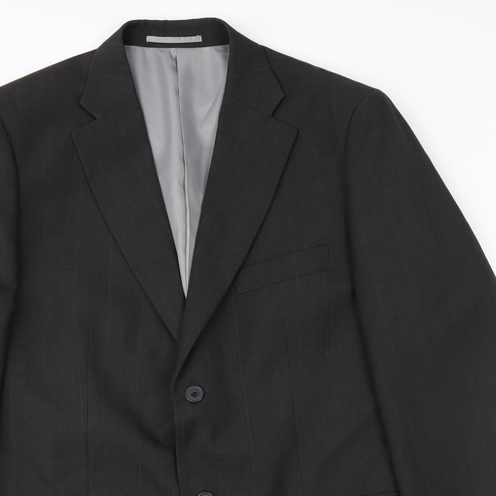 Close-up detail of Hans Kelven men’s grey jacket suit jacket, size 44